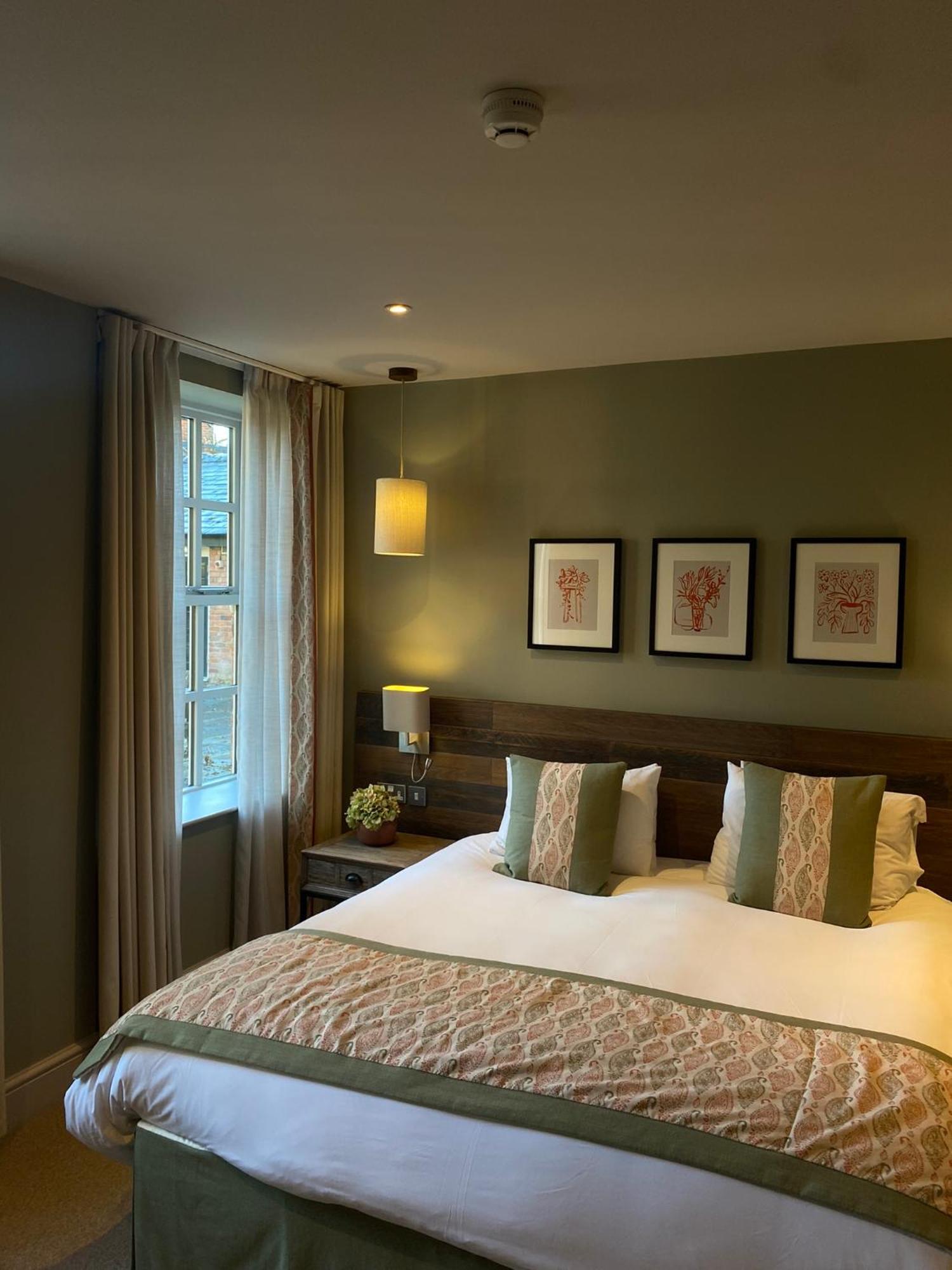 The Partridge, Stretton Bed & Breakfast Stretton  ภายนอก รูปภาพ