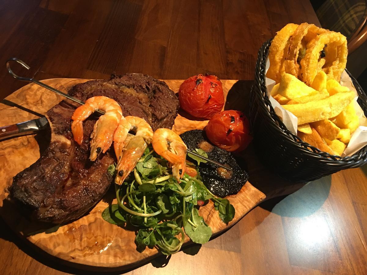 The Partridge, Stretton Bed & Breakfast Stretton  ภายนอก รูปภาพ